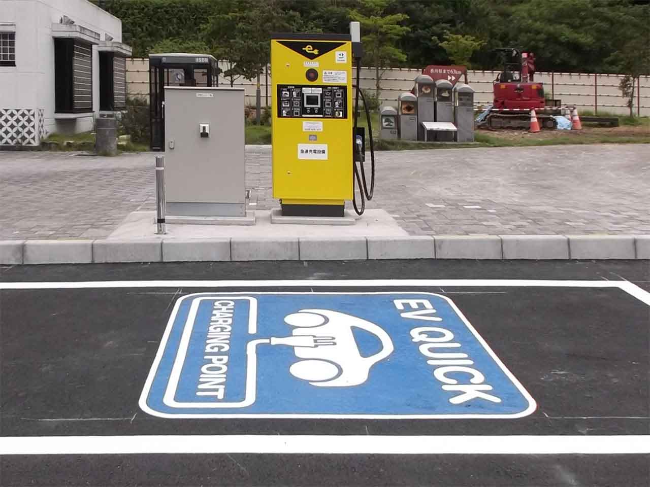 電気自動車サイン　EV QUICK